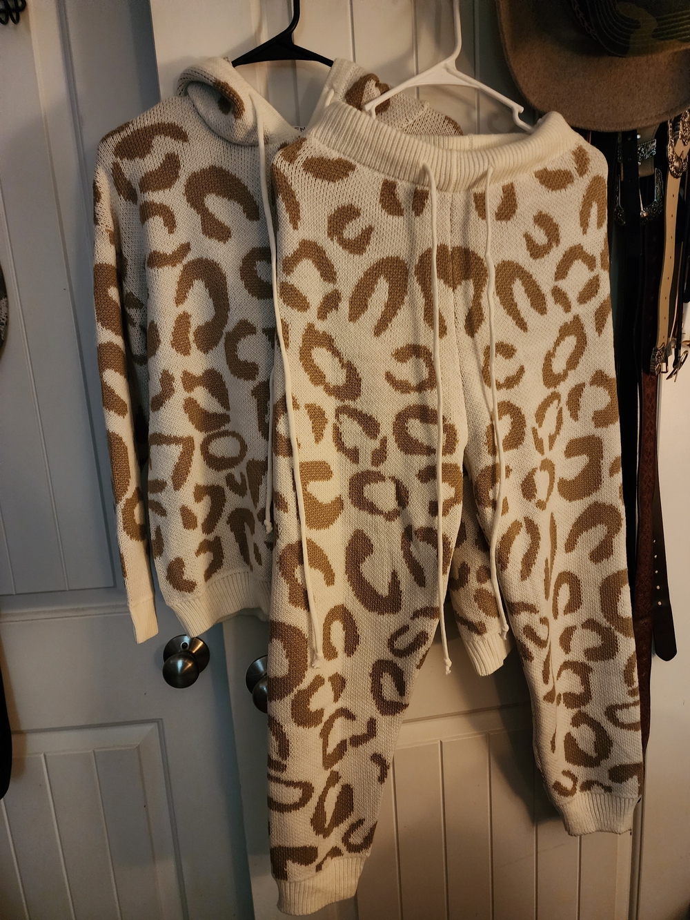 Leopard Knit Hoodie & Jogger Set - Cream & Brown